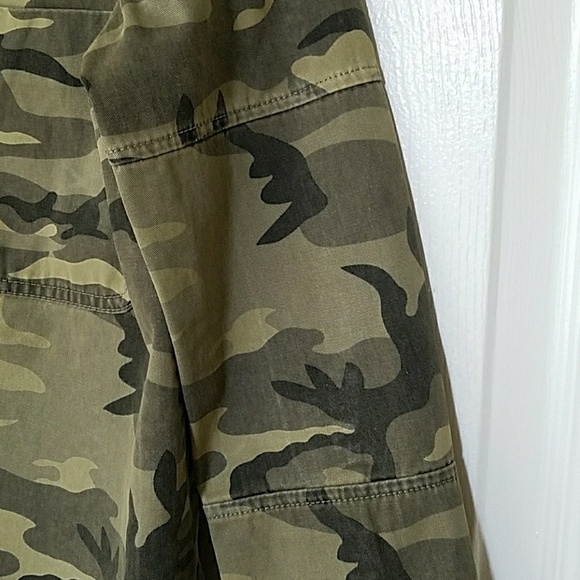 Long sleeve Army type shirt, size Small - Picture 3 of 6